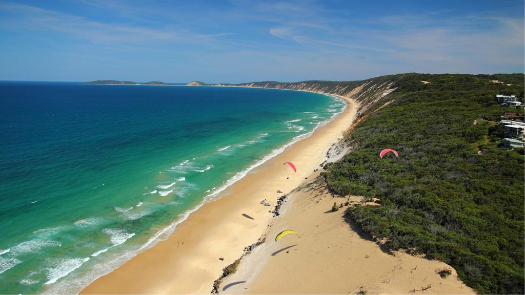 Pippies Beachhouse Backpackers Rainbow Beach Esterno foto
