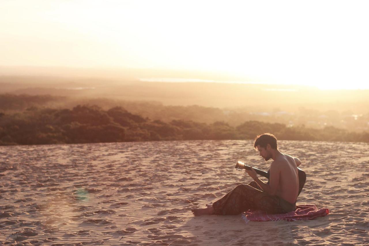 Pippies Beachhouse Backpackers Rainbow Beach Esterno foto